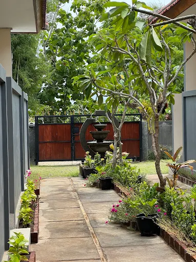 On-site bar at Guest House 88 Pandawa